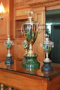 Kentucky Derby 141 trophy 002
